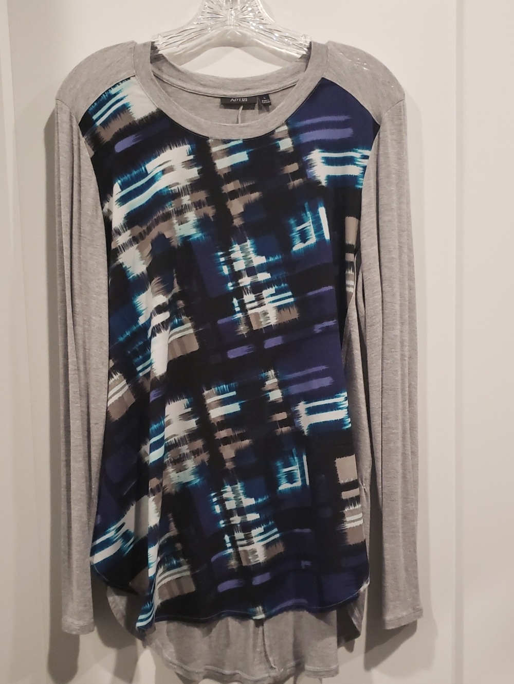 Apt. 9 Grey Long-Sleeve Top with Blue Abstract Plaid Front